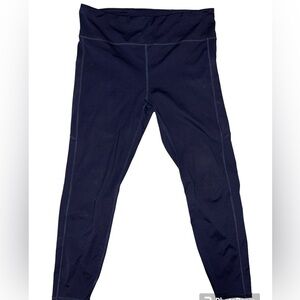VUORI STRIDE LEGGINGS. NAVY BLUE GUC. Waist 14”, length 34”, inseam 24”